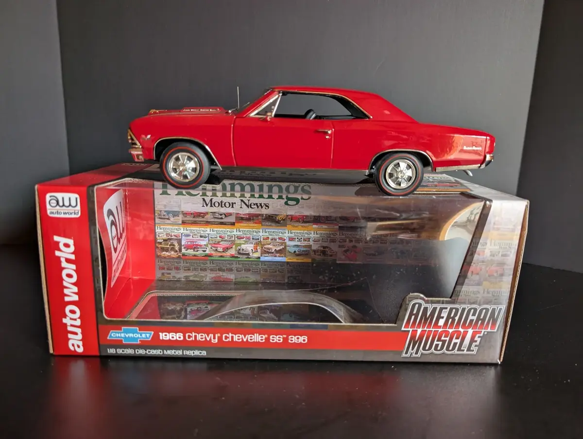 1966 Chevrolet Chevelle SS 396 Auto World American Muscle 1:18 Die Cast