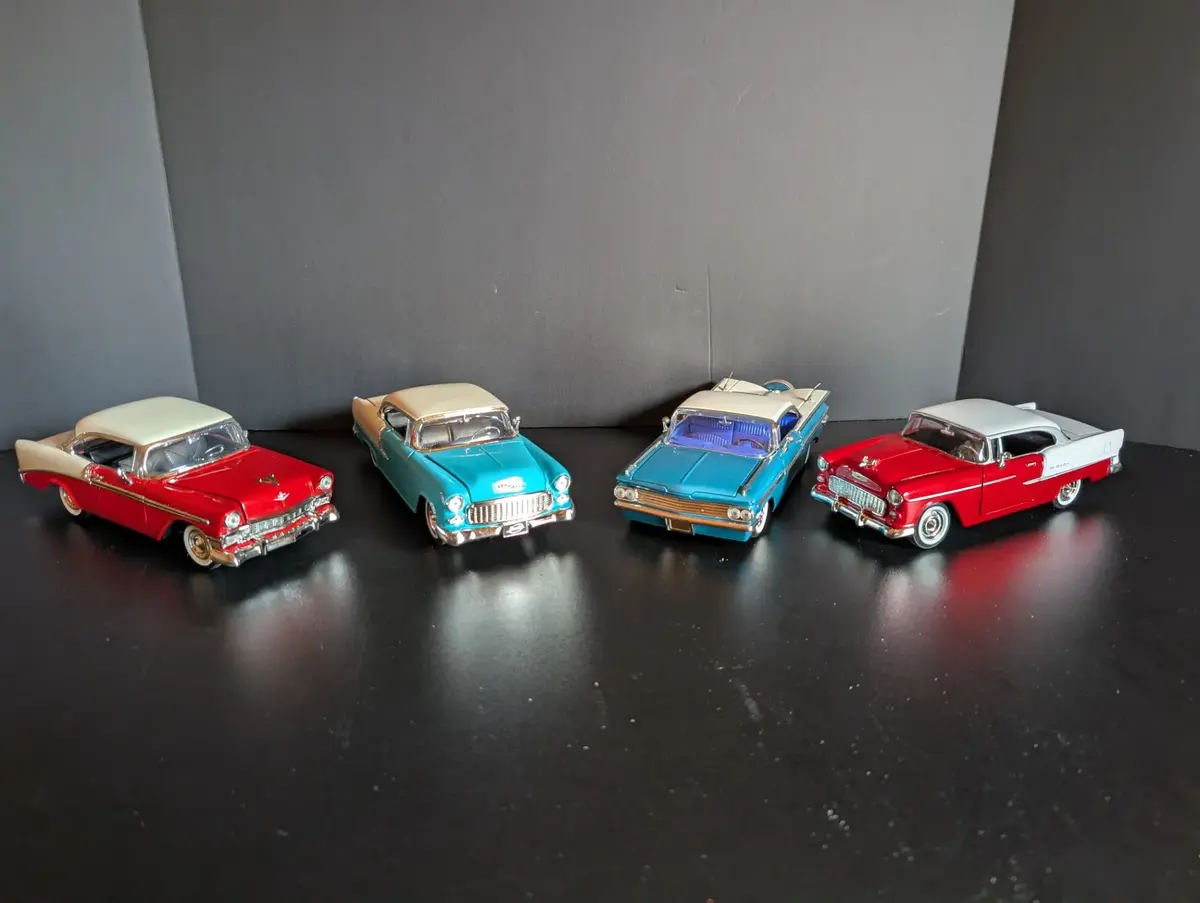 Jada Toys 1:24 1950s Chevrolet Bel Air & Impala Diecast Cars