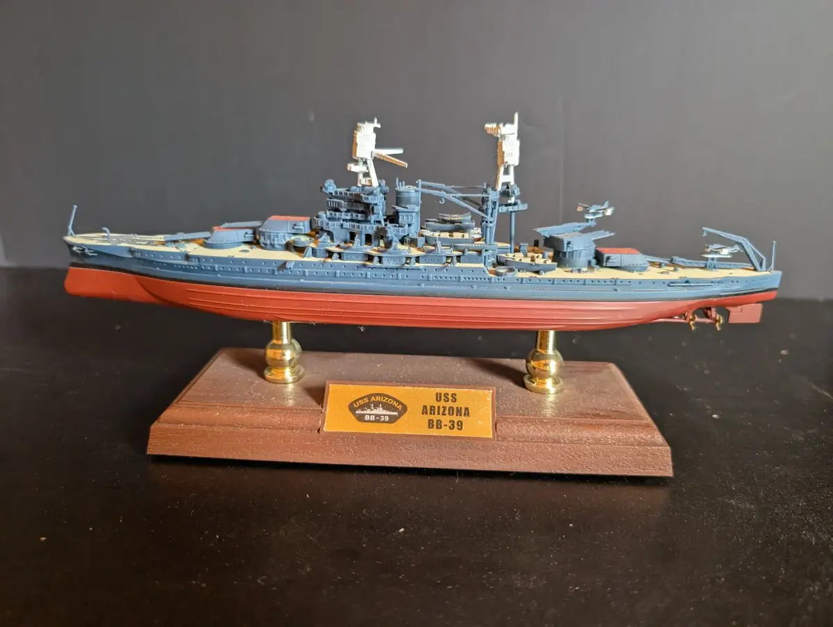 Forces of Valor USS Arizona BB-39 1:700 Scale Battleship Model with Box