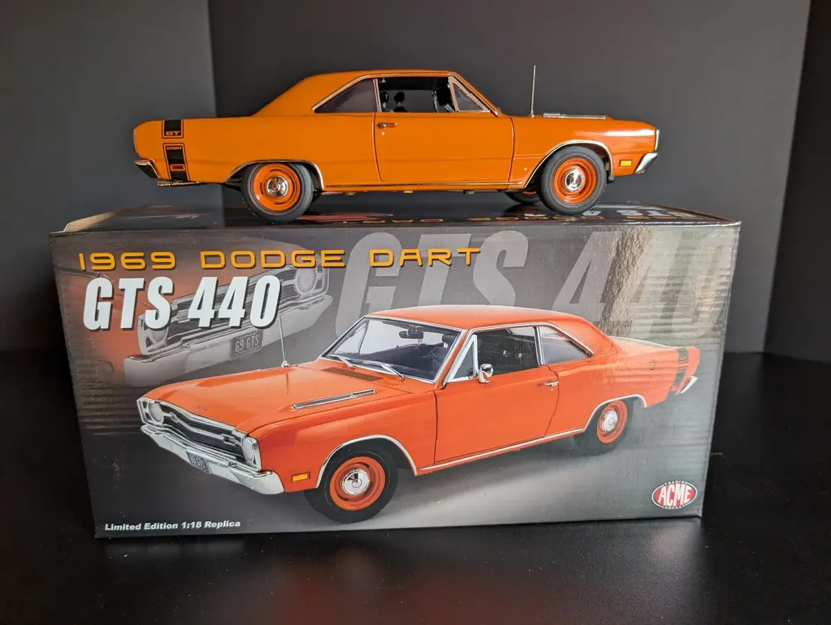 ACME 1969 Dodge Dart GTS 440 Limited Edition 1:18 Die Cast Model