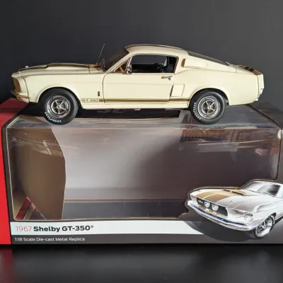 Auto World 1967 Shelby GT 350 1:18 Die Cast Model with Box