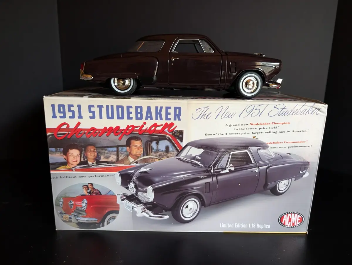 ACME 1951 Studebaker Champion Limited Edition 1:18 Die Cast Model