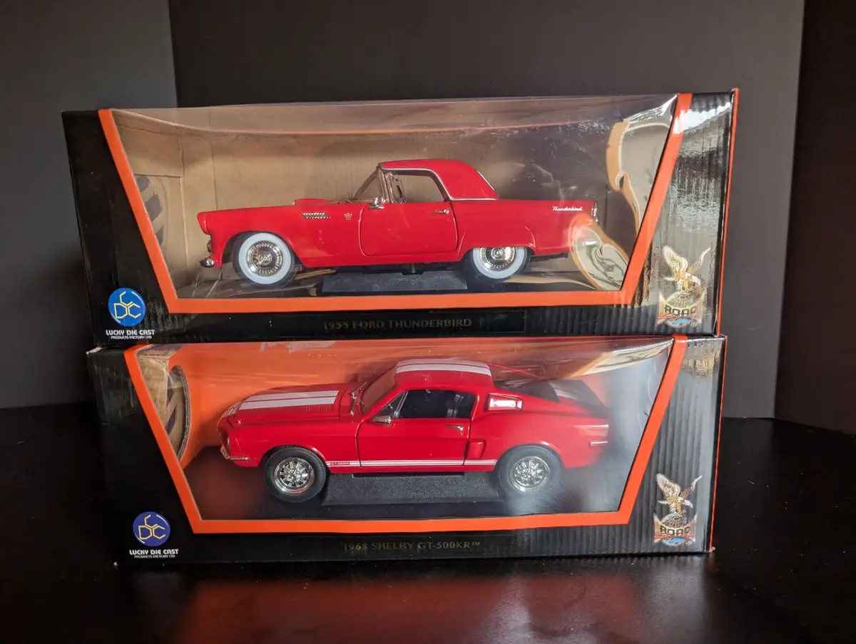 Lucky Die Cast 1955 Ford Thunderbird and 1968 Shelby GT-500KR 1:18 Scale