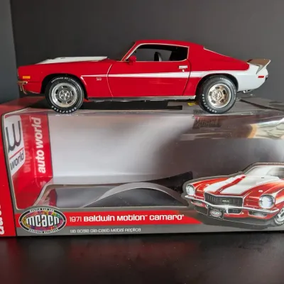 Auto World American Muscle 1971 Baldwin Motion Camaro 1:18 Die Cast