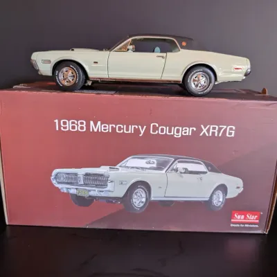 1968 Mercury Cougar XR7-G Sun Star 1:18 Diecast Model Car with Box