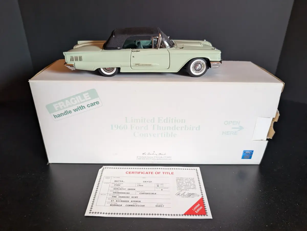 Danbury Mint Limited Edition 1960 Ford Thunderbird Convertible Die-Cast Model
