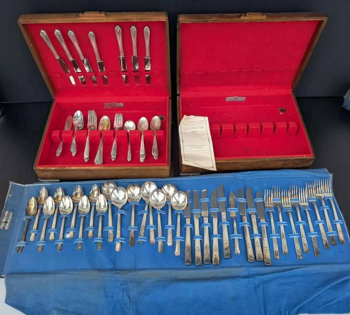 72-Piece Wm. Rogers & Oneida Silverplate Flatware Collection with Cases