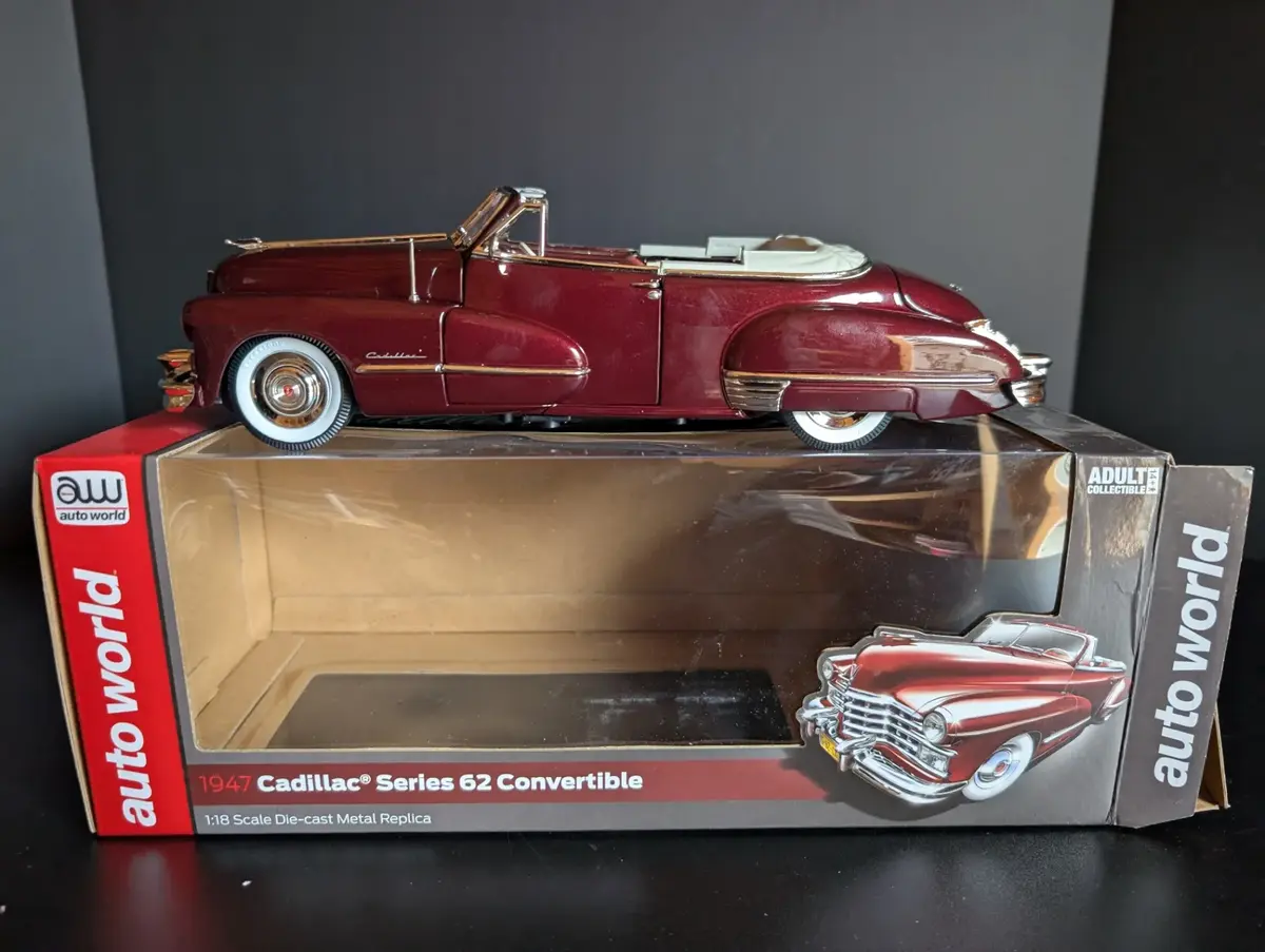 Auto World 1947 Cadillac Series 62 Convertible 1:18 Die Cast Model with Box