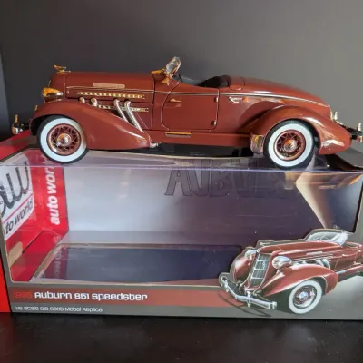 Auto World 1935 Auburn 851 Speedster 1:18 Die Cast Model