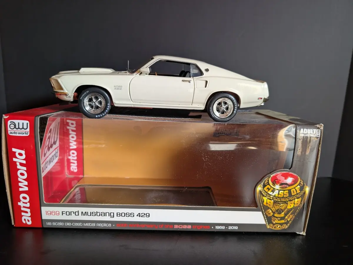 Auto World American Muscle 1969 Ford Mustang Boss 429 1:18 Die-Cast Model