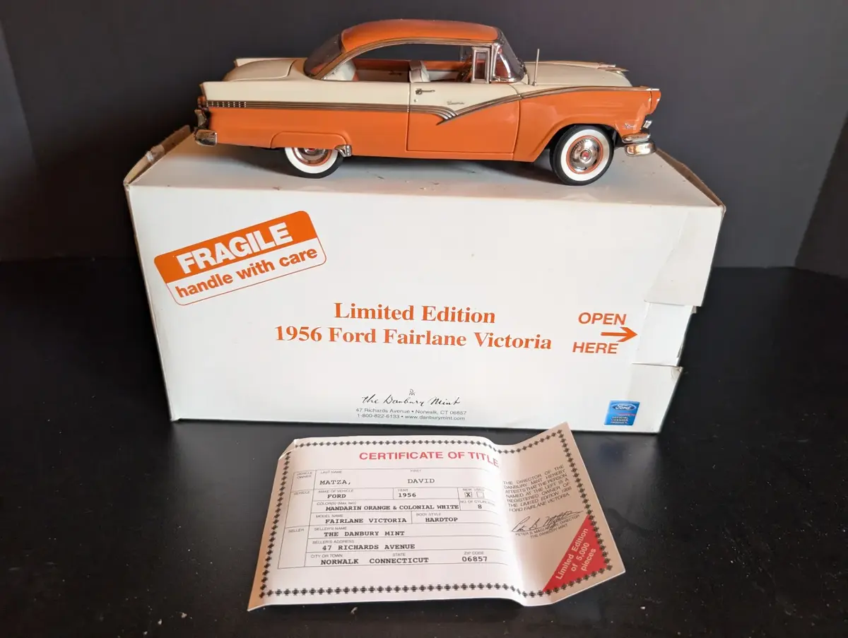 Danbury Mint Limited Edition 1956 Ford Fairlane Victoria Die-Cast Model No. 908/5,000