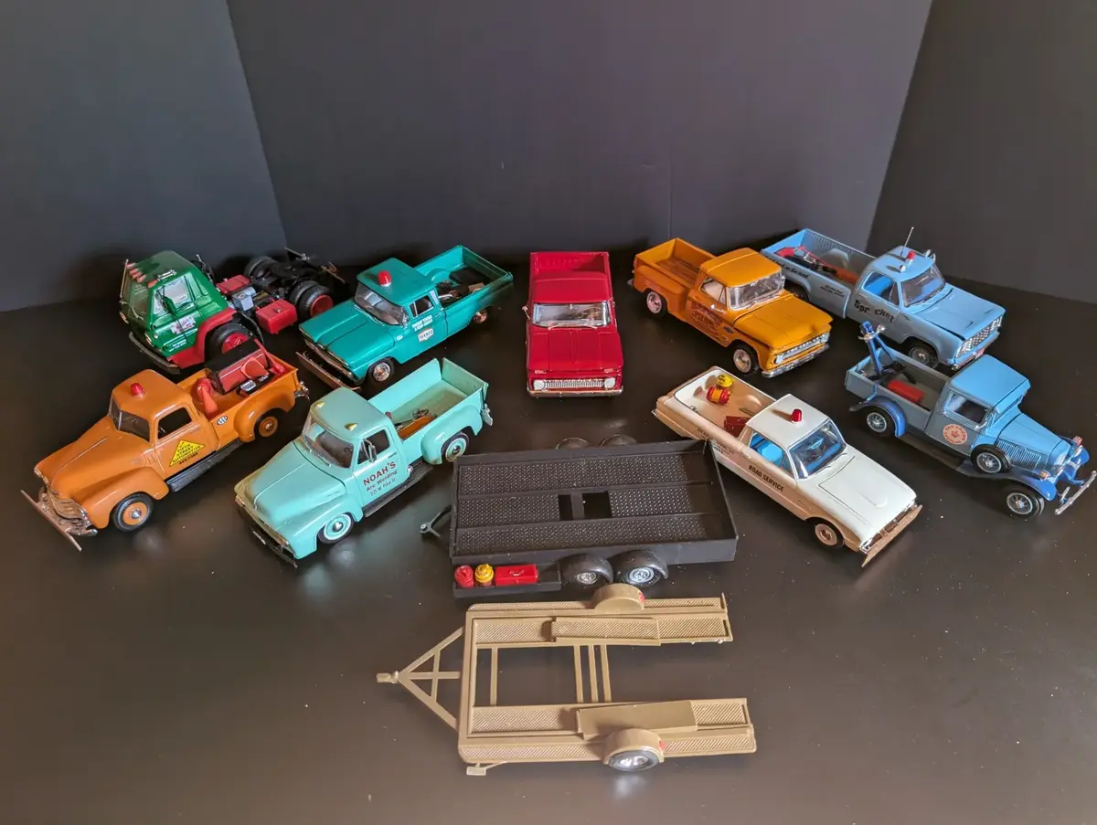 1990s Service & Tow Truck Die-Cast Model Collection with Trailers