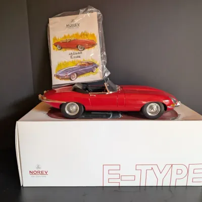 Norev Limited Edition 1962 Jaguar E-Type Cabriolet 1:12 Scale Model 332/750