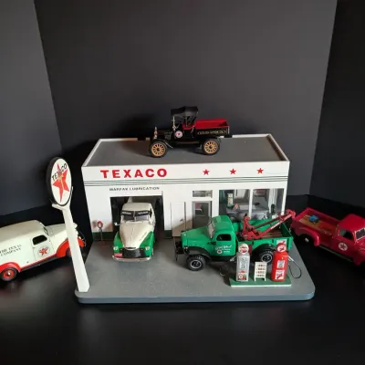 Texaco Service Station Diorama with Die Cast Vehicles and Accessories