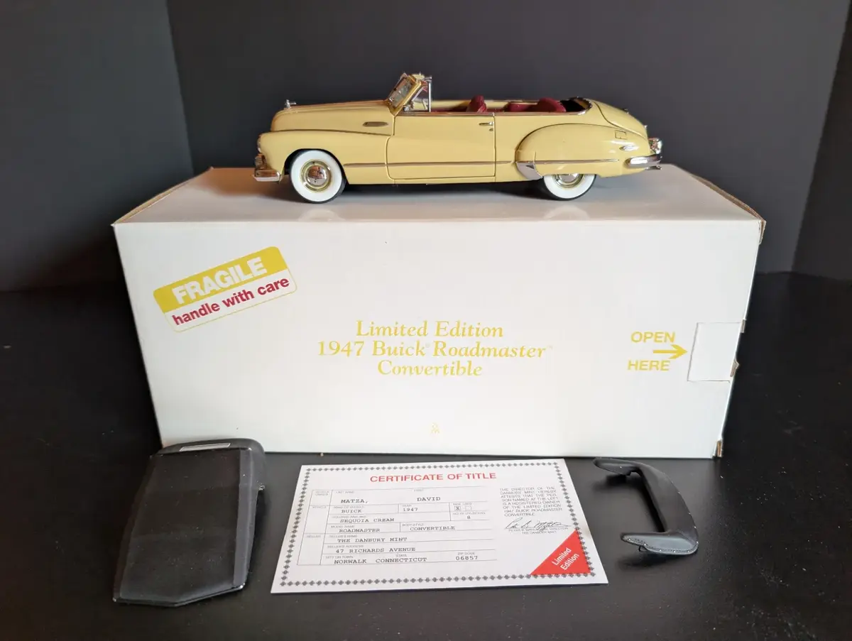 Danbury Mint Limited Edition 1947 Buick Roadmaster Convertible Die-Cast Model