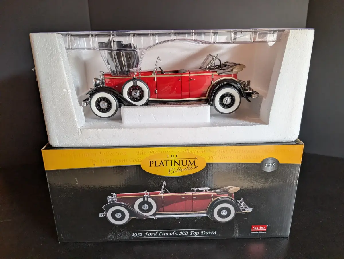 Sun Star Platinum Collection 1932 Lincoln KB Top Down 1:18 Die Cast Model