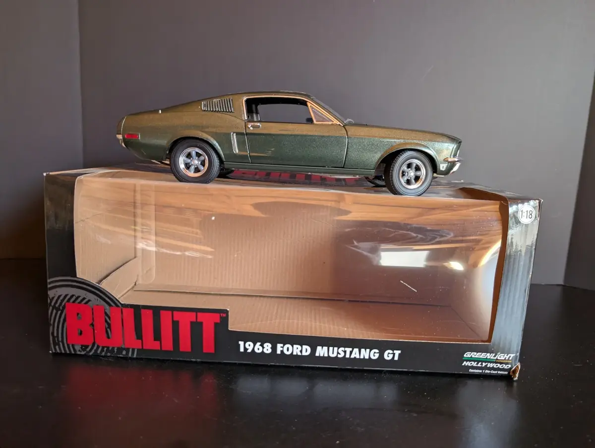 GreenLight Hollywood Bullitt 1968 Ford Mustang GT 1:18 Die-Cast Model