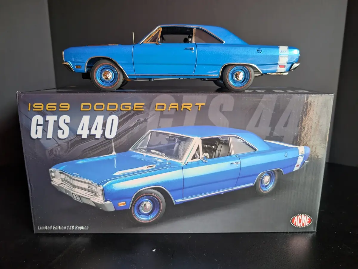 ACME 1969 Dodge Dart GTS 440 Limited Edition 1:18 Die Cast Model