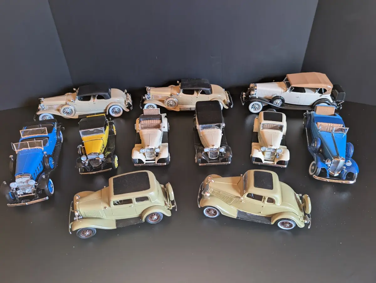 11-Piece 1:24 Scale 1930s Classic Car Model Collection