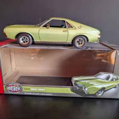 Auto World American Muscle 1968 AMC AMX 1:18 Limited Edition Die Cast Model