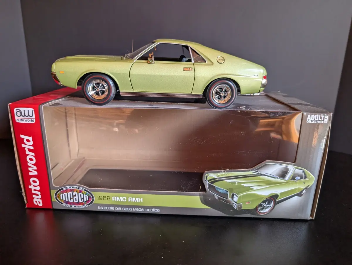 Auto World American Muscle 1968 AMC AMX 1:18 Limited Edition Die Cast Model