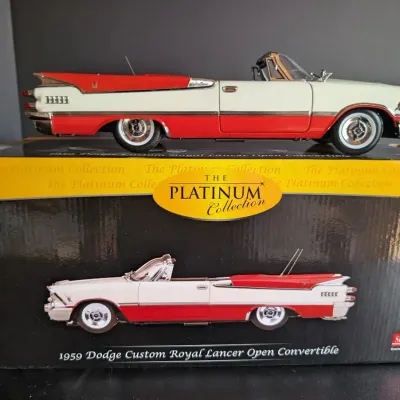 Sun Star Platinum Collection 1959 Dodge Custom Royal Lancer Convertible 1:18