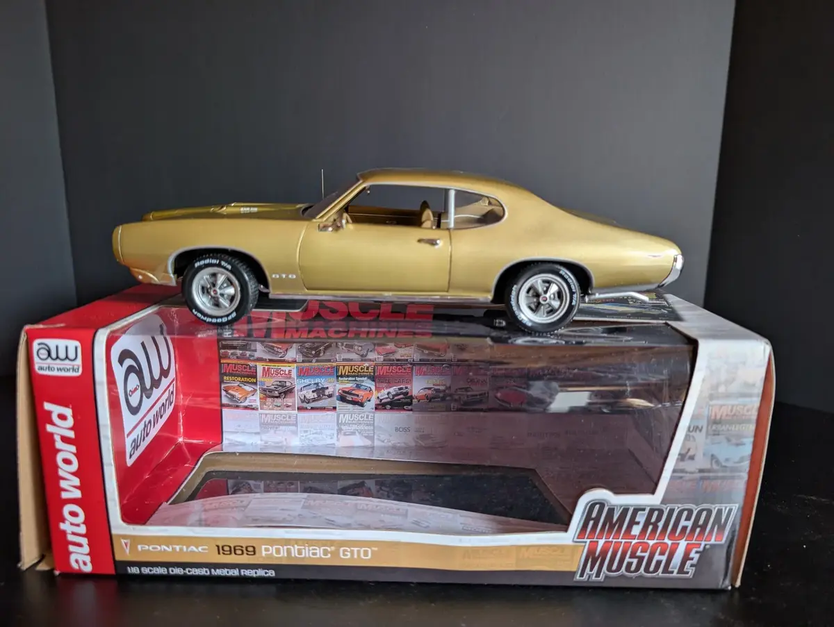Auto World American Muscle 1969 Pontiac GTO 1:18 Die Cast Model