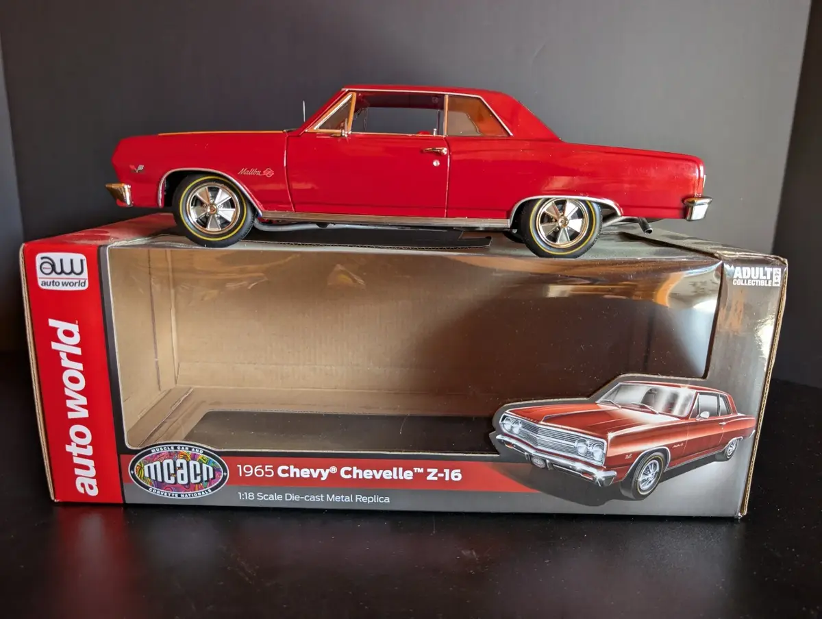 Auto World 1965 Chevrolet Chevelle Z16 1:18 Die Cast Model