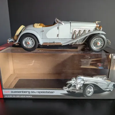 Auto World 1:18 Scale 1935 Duesenberg SSJ Speedster Die Cast Model
