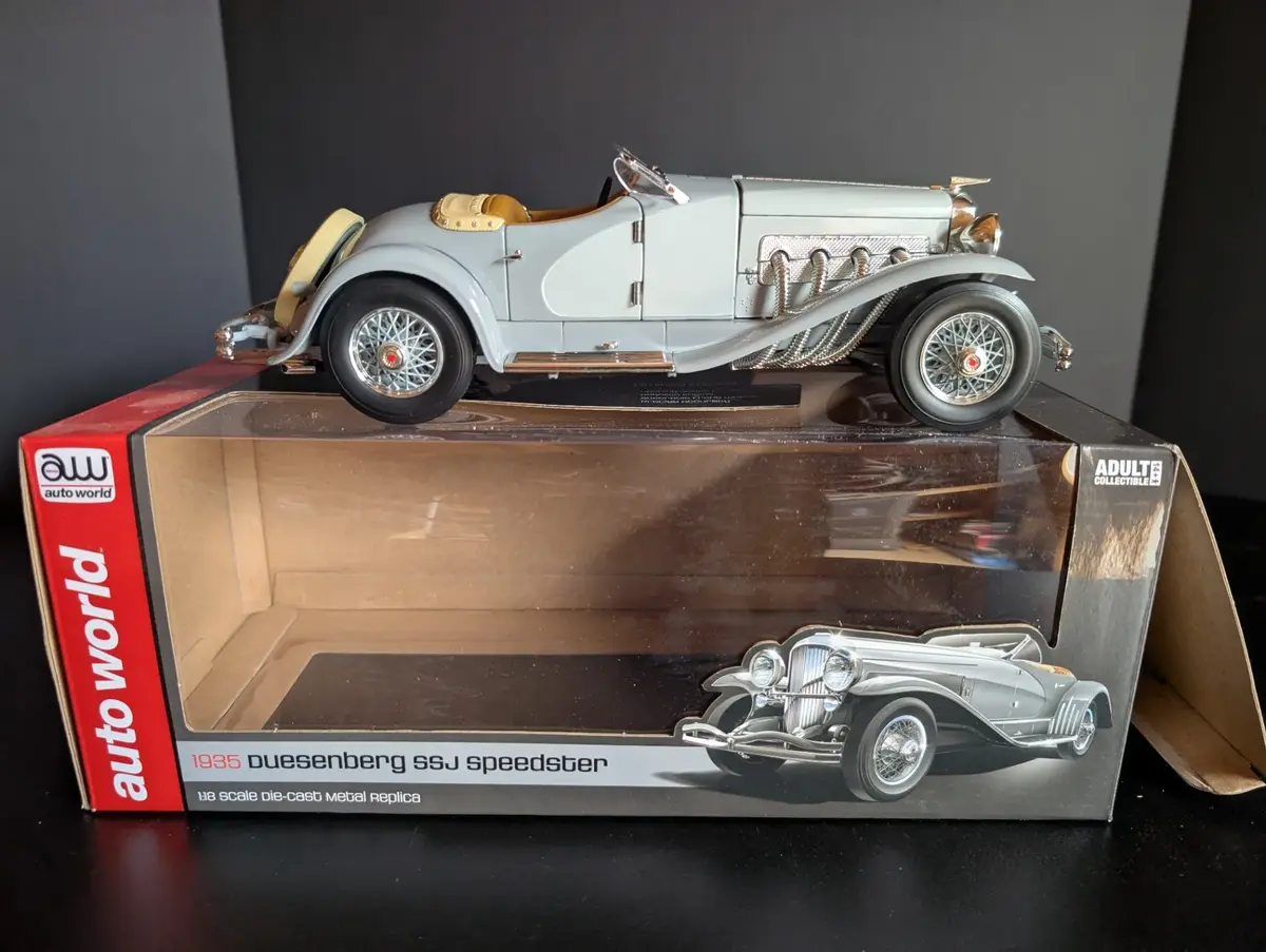 Auto World 1:18 Scale 1935 Duesenberg SSJ Speedster Die Cast Model