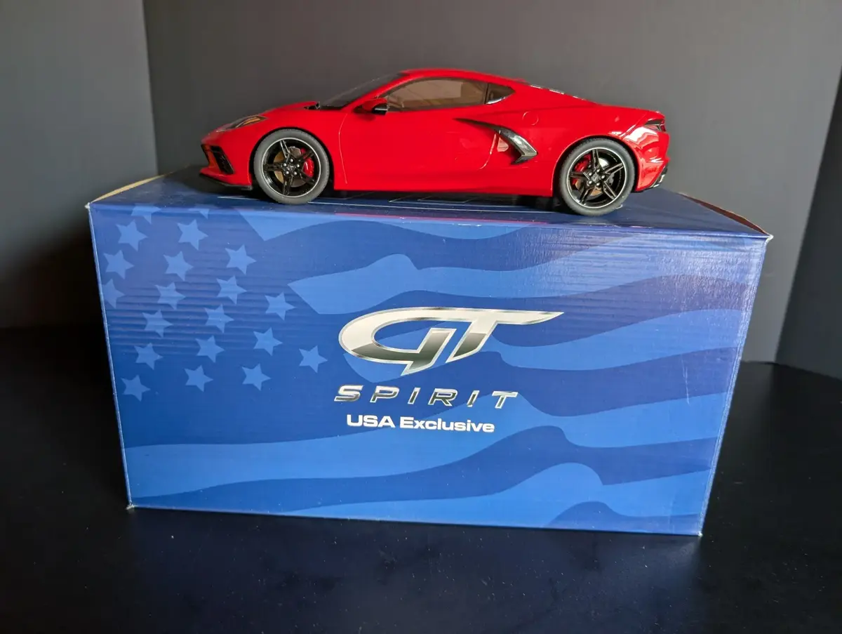 GT Spirit 2020 Chevrolet Corvette C8 1:18 Scale Model Car USA Exclusive