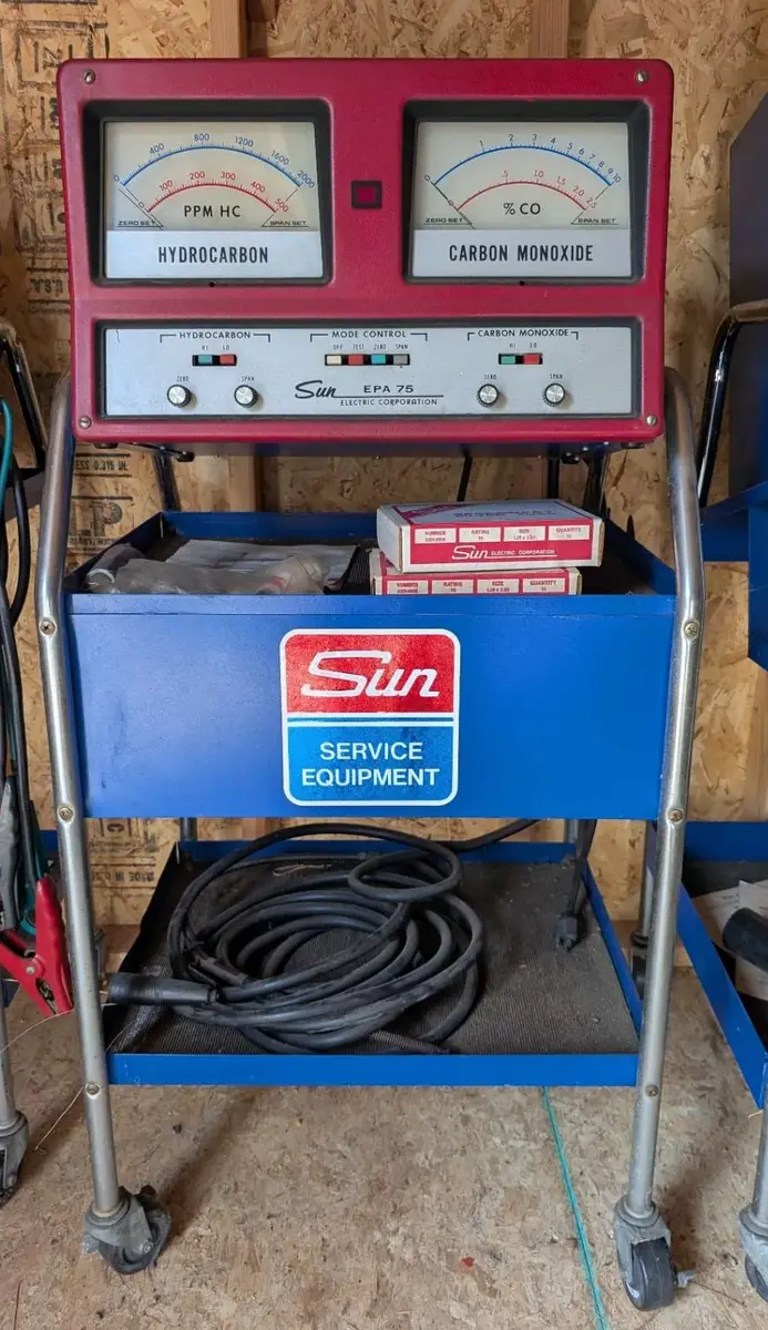 Sun Electric EPA-75 Exhaust Performance Analyzer with Rolling Service Cart