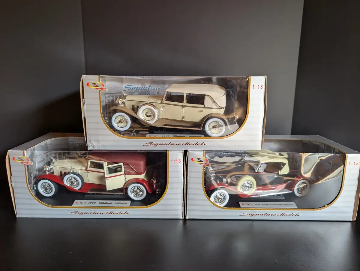 3-Piece Signature Models 1:18 Scale 1930 Packard Diecast Car Collection