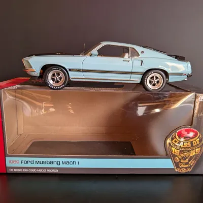Auto World American Muscle 1969 Ford Mustang Mach 1 1:18 Die-Cast Model