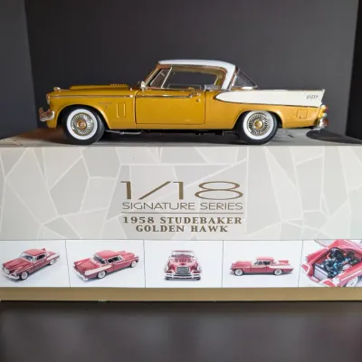 Signature Models 1:18 1958 Studebaker Golden Hawk Die Cast Model
