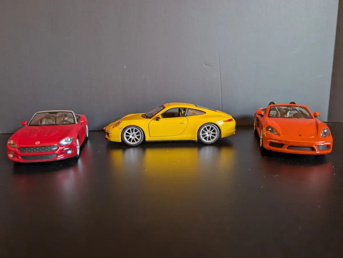 3-Piece Bburago 1:24 Die-Cast Sports Car Lot – Porsche 911 Carrera S, Porsche 718 Boxster & Fiat 124