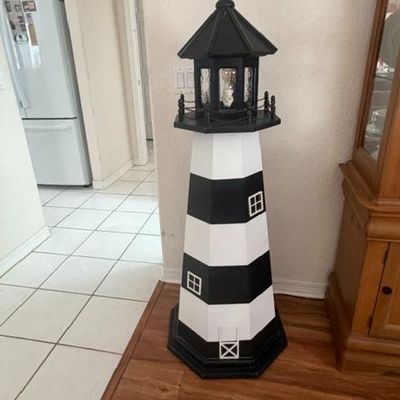 Solar lighthouse