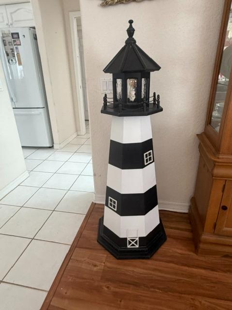 Solar lighthouse