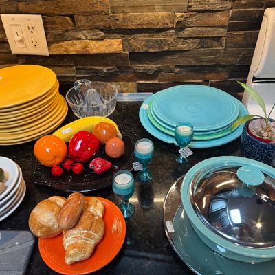Sale Photo Thumbnail #11: Fiestaware