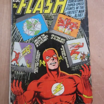 Sale Photo Thumbnail #4: Vintage DC Comics "The Flash" No. 196, May 1970, showing some wear along the spine and edges.