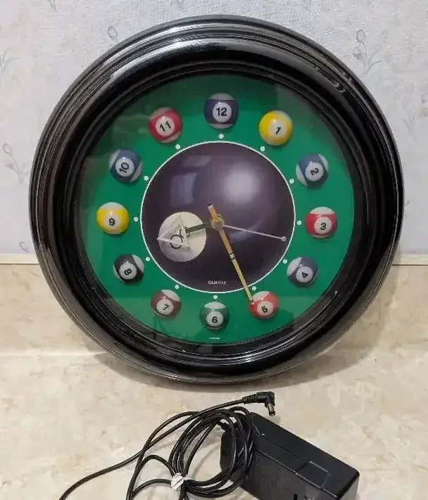 Pool Ball Clock