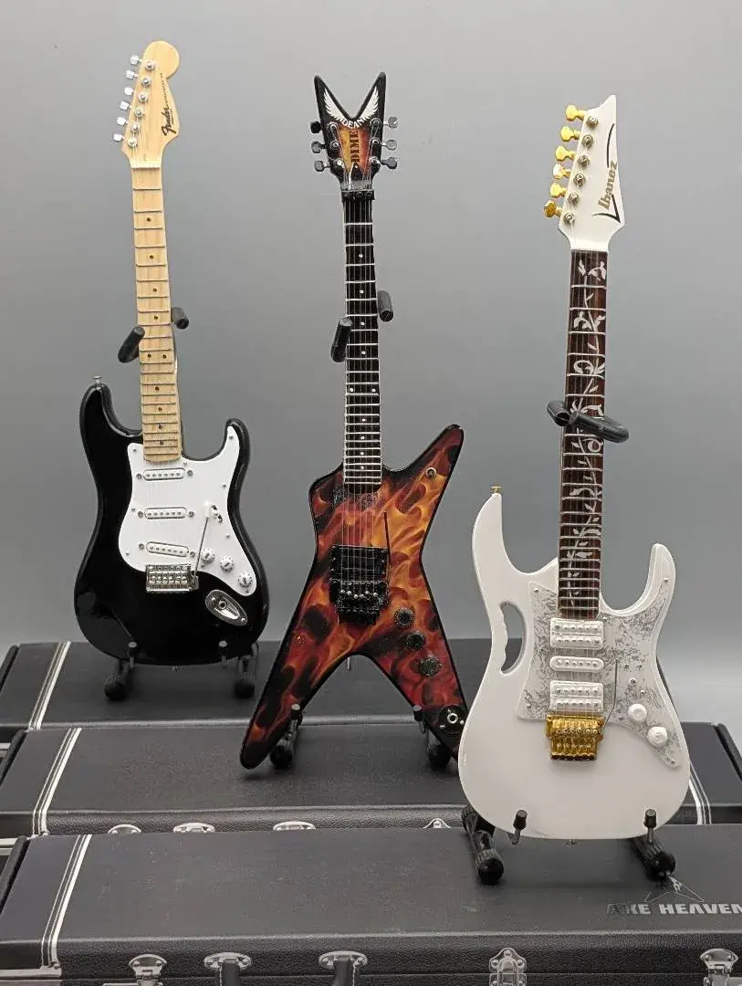 Axe Heaven Miniature Guitars #2