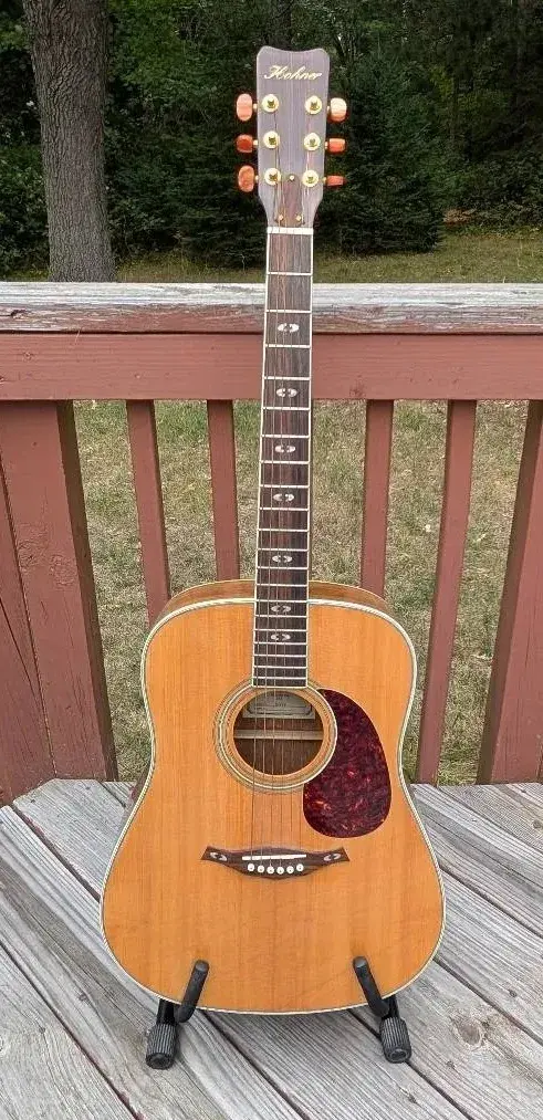 Hohner Acoustic Guitar