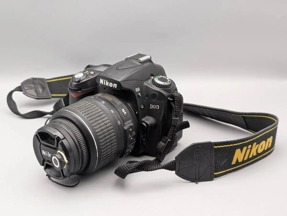 Nikon D90 Digital Camera 