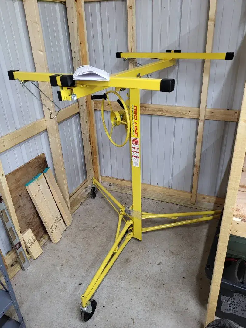 Red Line Drywall and Panel Hoist