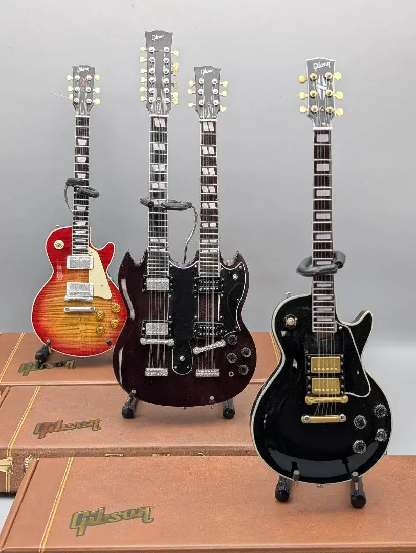 Axe Heaven Miniature Guitars #4