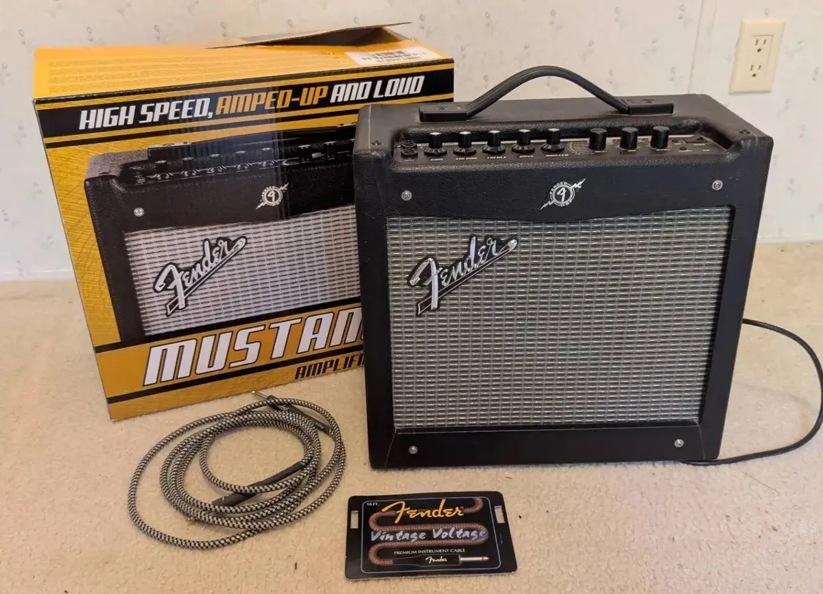 Fender Mustang Amplifier