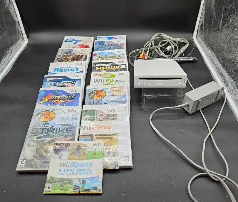 Nintendo Wii Gaming System & (13) Wii Games