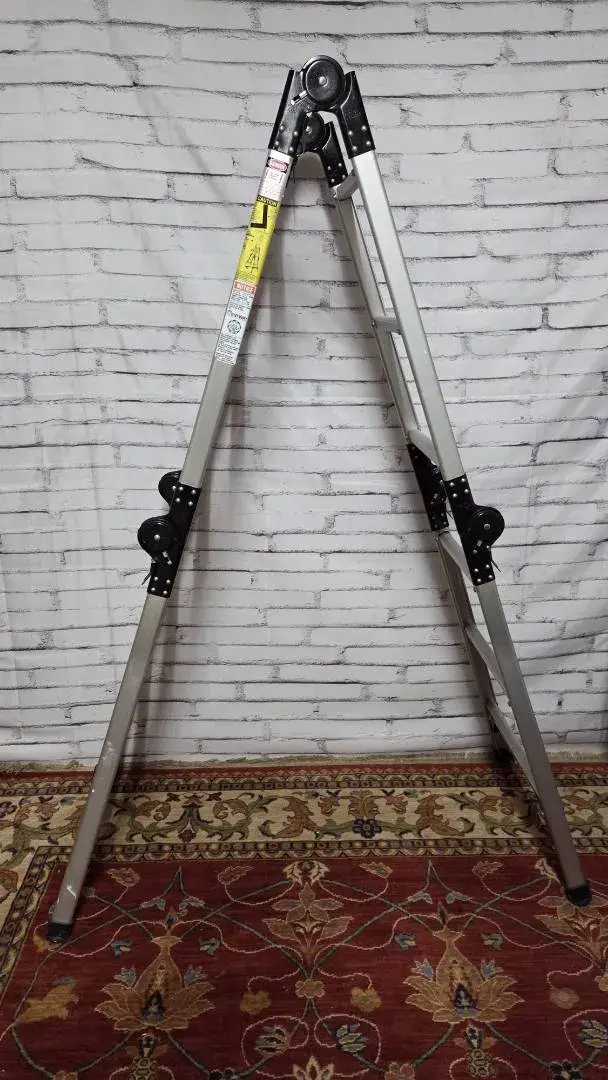 Westway Adjustable Ladder