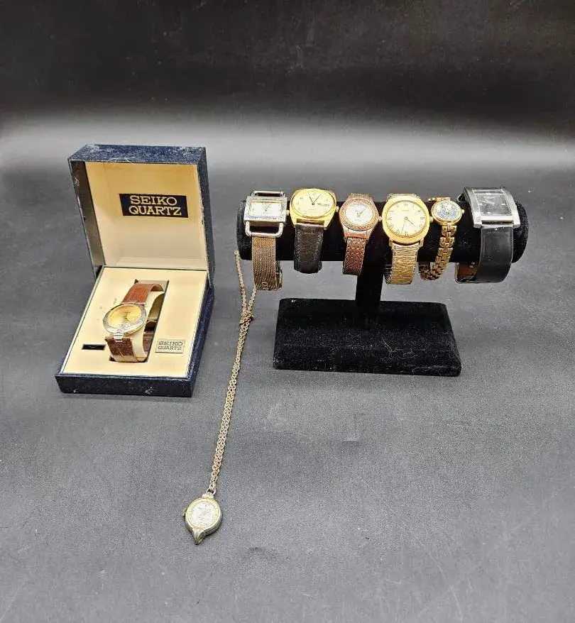 (7) Watches - Seiko, Geneva, Perry Ellis, Kenneth Cole,  Necklace Watch